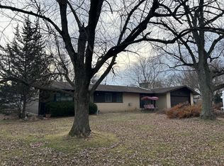 12109 White Oak Dr, Crown Point, IN 46307