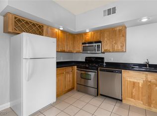 8400 W Charleston Blvd APT 111, Las Vegas, NV 89117