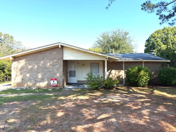 5713 Belleau Dr