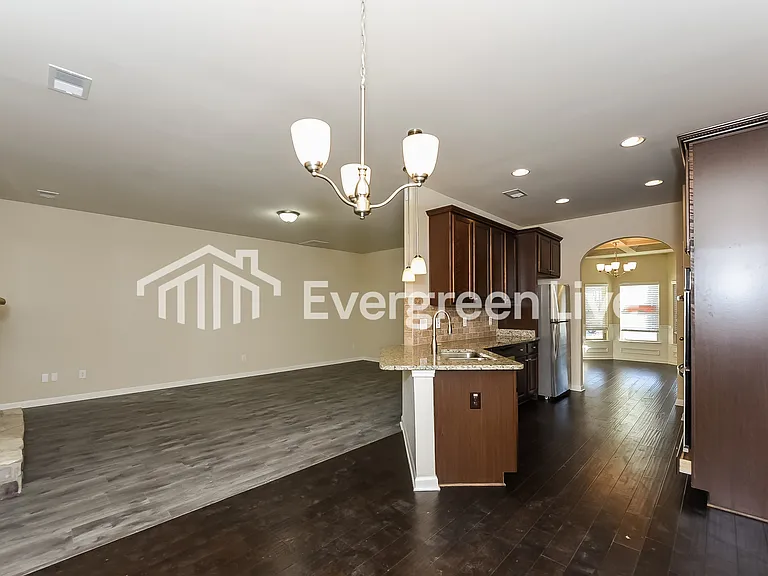337 Grey Oaks Ct — Photo 3
