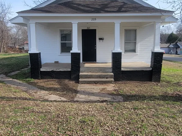 205 S Walter St, Poteau, OK 74953