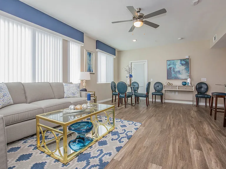 2d2 (Phase II) 1140 SQFT 2 Bed 2 Bath