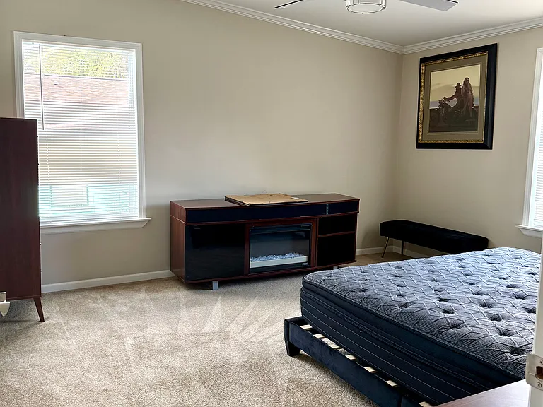 10001 Prevatt St — Photo 3