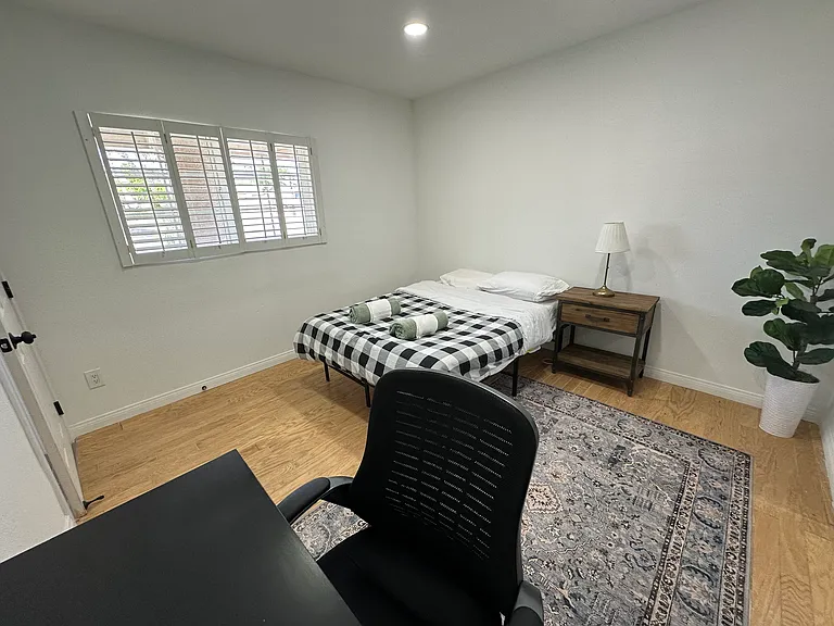 3030 Plaza St #1 — Photo 5