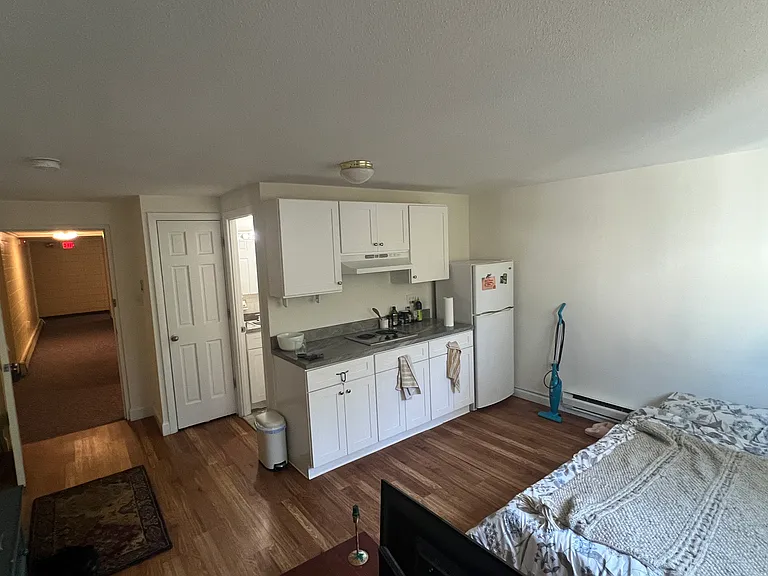Highland Ave — Photo 1