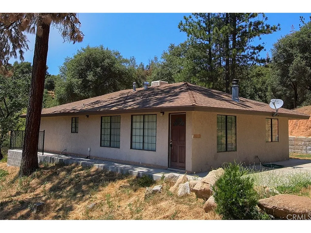 5227 Chowchilla Mountain Rd photo 1