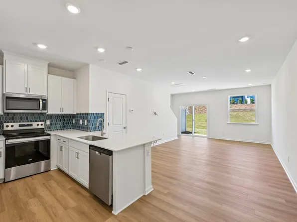 3033 Glen Lyon Dr, Durham, NC 27703