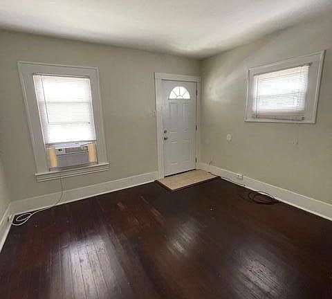 5th image of 2138 Crittenden Dr