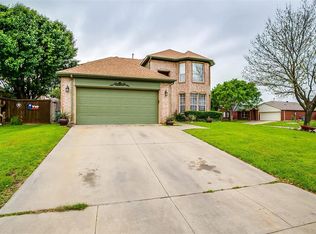 8050 Raleigh Ct, Fort Worth, TX 76123