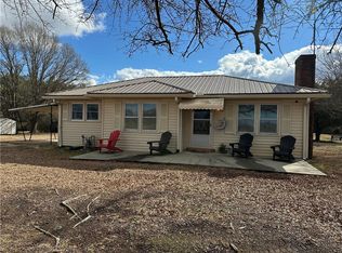 1435 Return Church Rd, Seneca, SC 29678