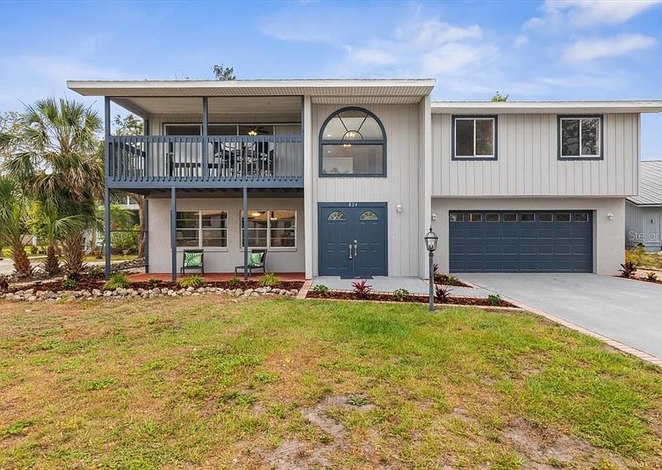 1st image of 824 35TH AVENUE DRIVE W
