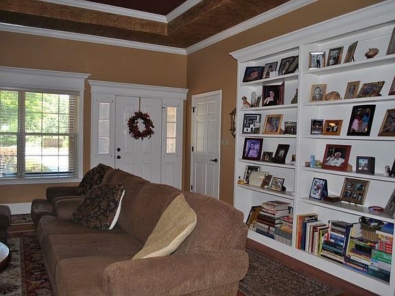 3rd image of 118 Saint Croix Ln