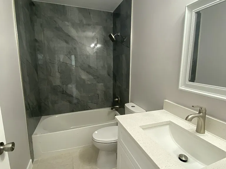 1366 SE Rivergreen Cir — Photo 11