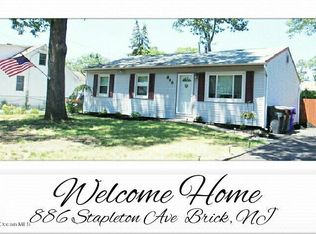 886 Stapleton Ave, Brick, NJ 08723