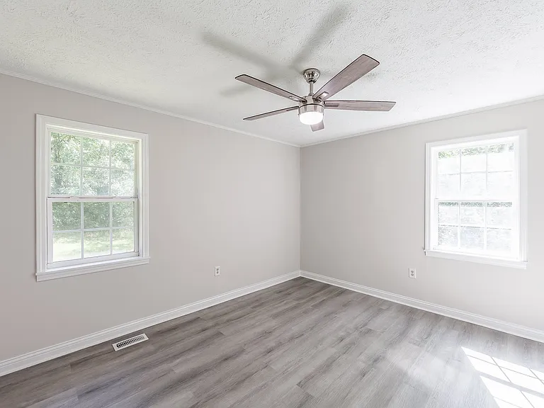 28 Falcon Rd — Photo 15