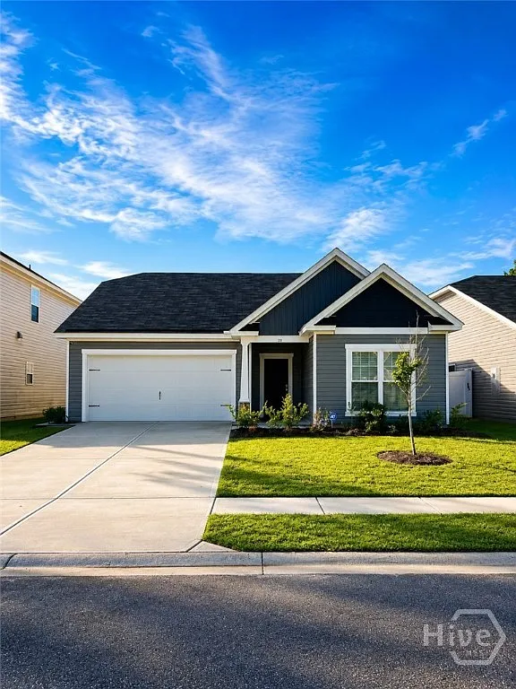 3 bed, 2.0 bath, 1582 sqft, $2,100 — Photo 1