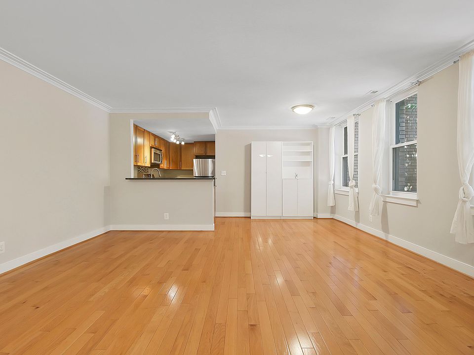 Gigantic, light filled living space