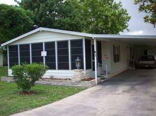 25 Rio Grande Dr, Leesburg, FL 34748