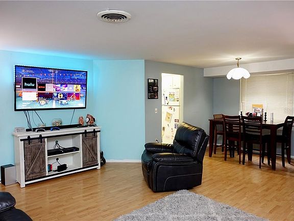2nd image of 2412 58th Avenue Dr W
