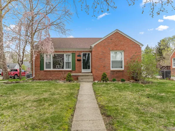 11305 Arcola St, Livonia, MI 48150