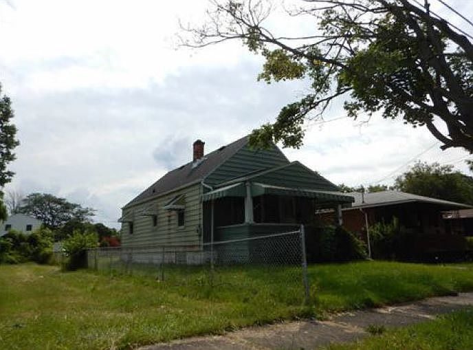 2nd image of 663 71st St