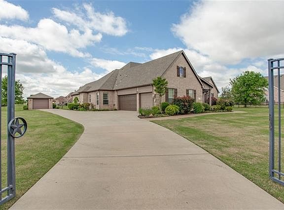 2nd image of 3 Wiltshire Ct