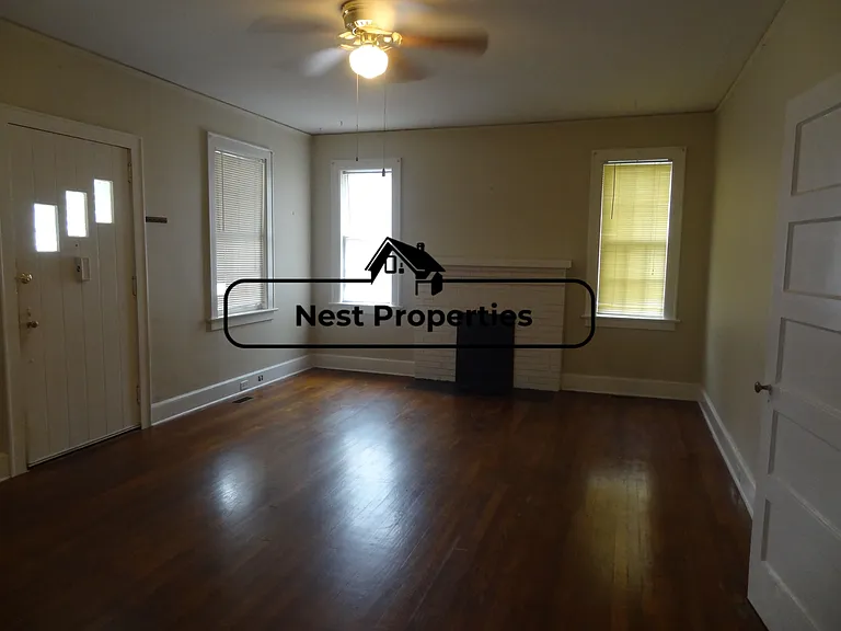 300 S Harden St — Photo 12