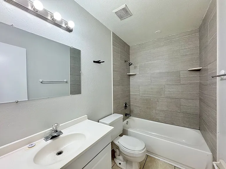 5665 Struthers Ct — Photo 34