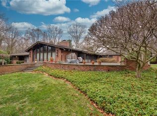 1290 Virginia Trl, Youngstown, OH