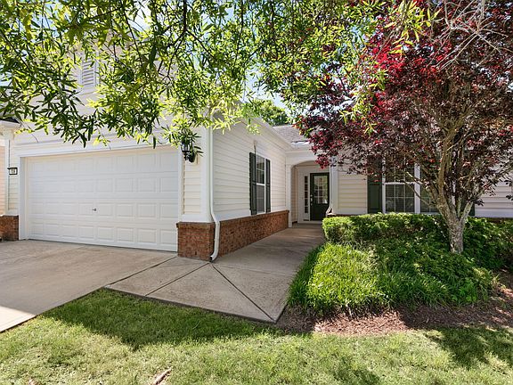 2nd image of 709 Nevins Pl