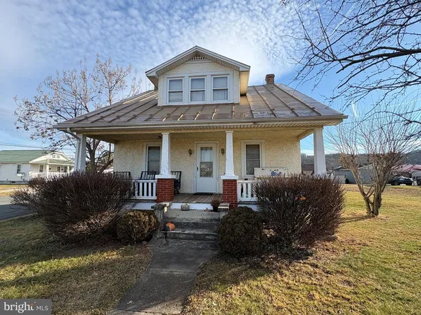 105 Central Ave, Moorefield, WV 26836