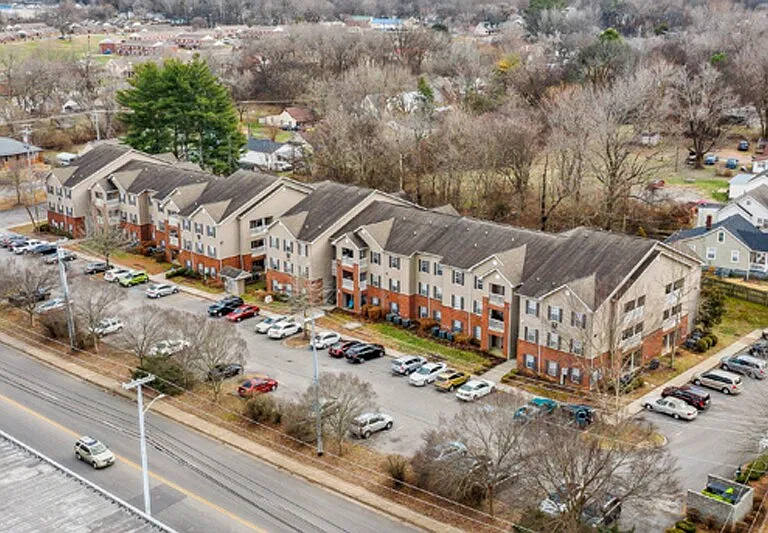 Crossland Manor — Photo 1