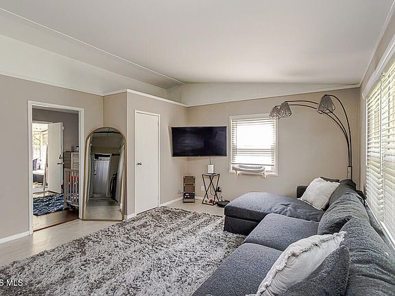 4th image of 1818 Raynor Dr