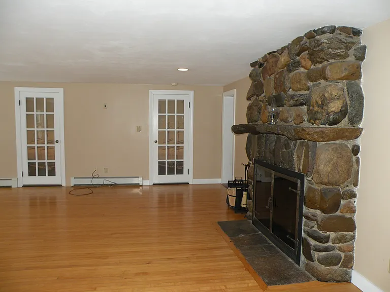 277 River Rd — Photo 9