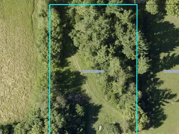 Sunset Pl, Charles City, IA 50616