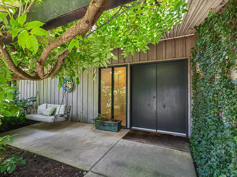 1819 Zinfandel Ln — Photo 40