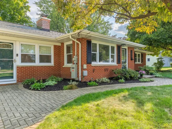 208 Marigold Ave, Portage, MI 49002