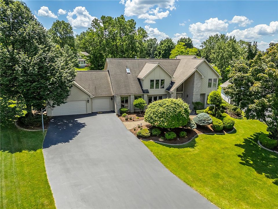 1st image of 61 Sutton Point