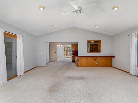 5th image of 6475 Huntington Dr