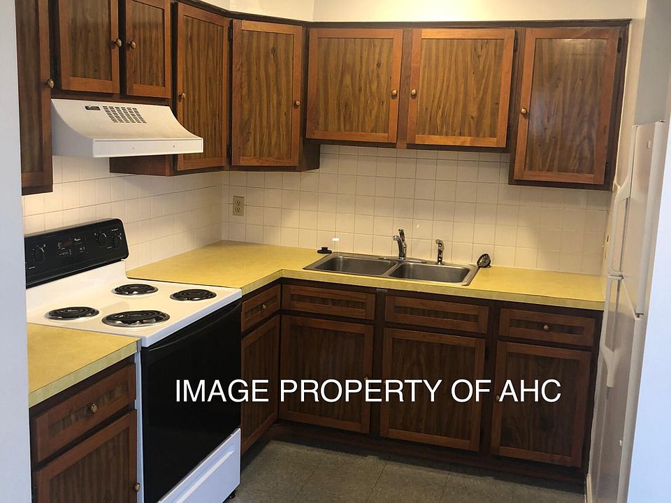 1821 Brewster Creek Rd, Akron, OH 44306 Zillow