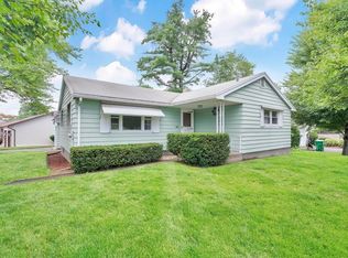588 Granby Rd, Chicopee, MA 01013