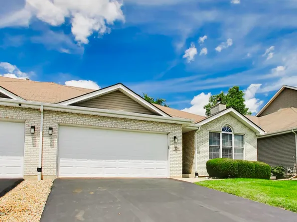 231 Hillcrest Ln, Steger, IL 60475