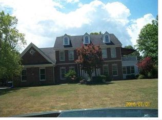 428 Riverview Dr, Youngstown, NY 14174