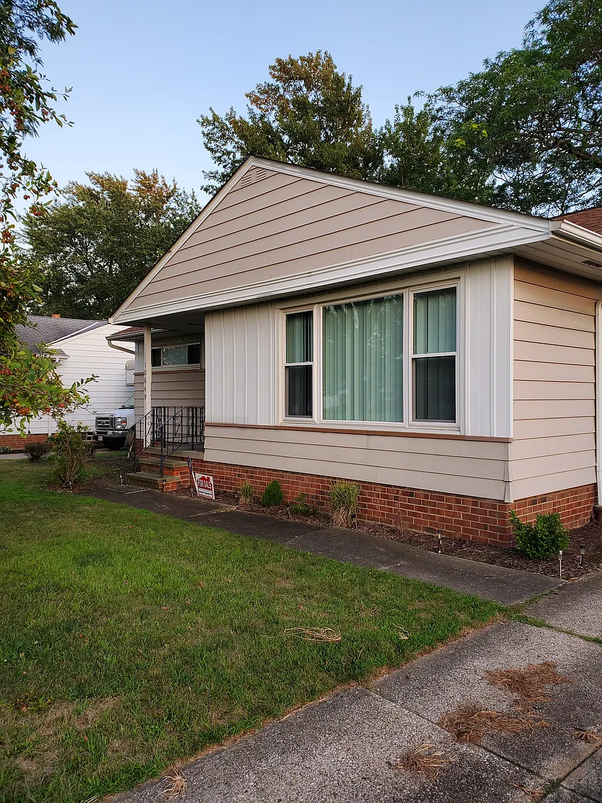 10649 Deborah Dr photo 1