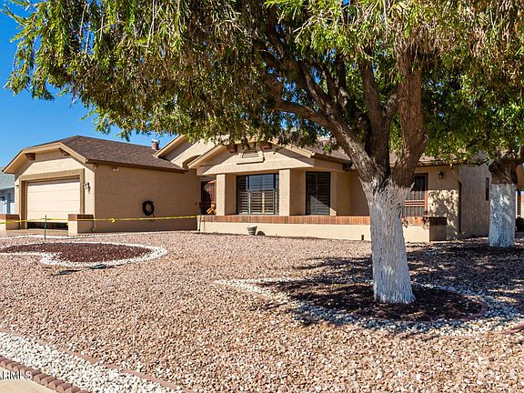 5th image of 14806 W Yosemite Dr