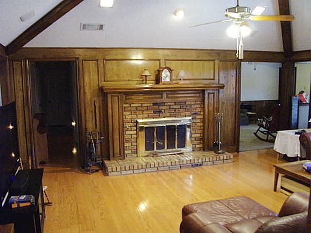 1st image of 302 Marriott Dr