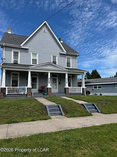 1424 N Market St Photo 1