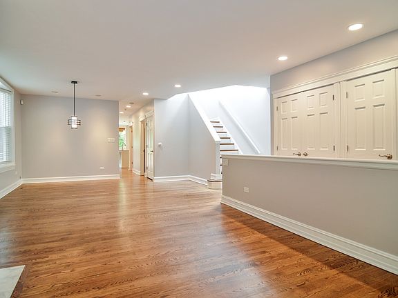 5th image of 1421 W Wolfram St