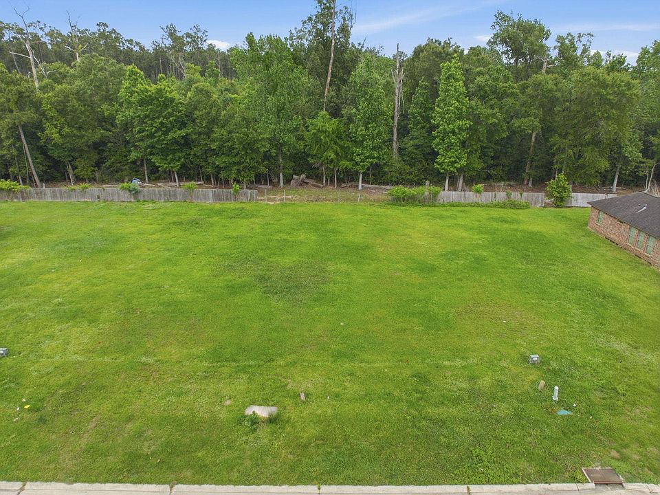 2nd image of Sheila Dr Lot 32