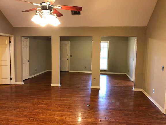 4th image of 88 E Swoope Dr
